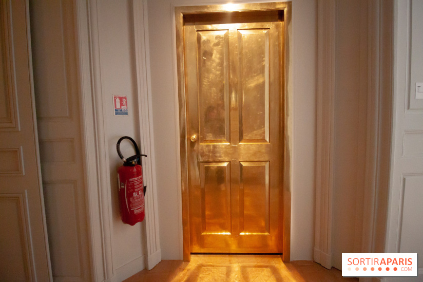 Door, Subodh Gupta, 2007