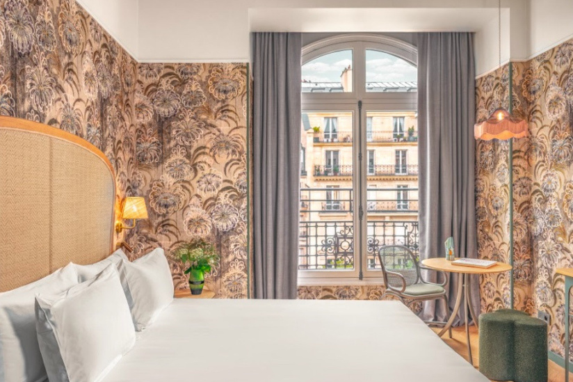 Miss Fuller, l'hôtel face à l'Arc de Triomphe