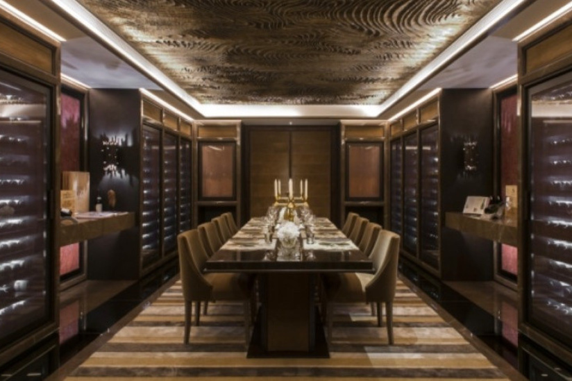 Rencontres et dégustations avec le sommelier à l'Hôtel de Crillon