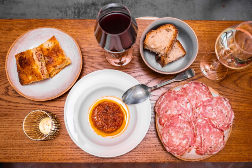 Uncino dévoile son bar à vins