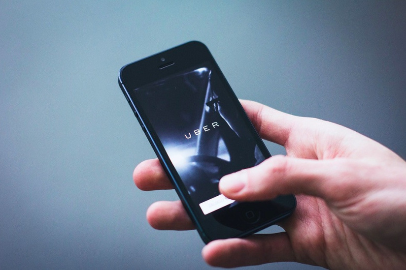 Coronavirus: Uber licencie 3500 personnes par visioconférence