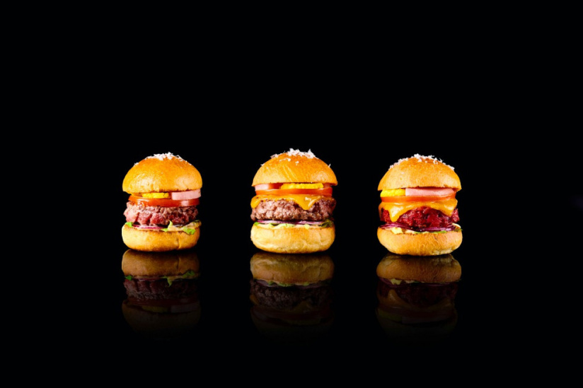 Le Chef Akrame Benallal ouvre Vivanda Burger à Paris