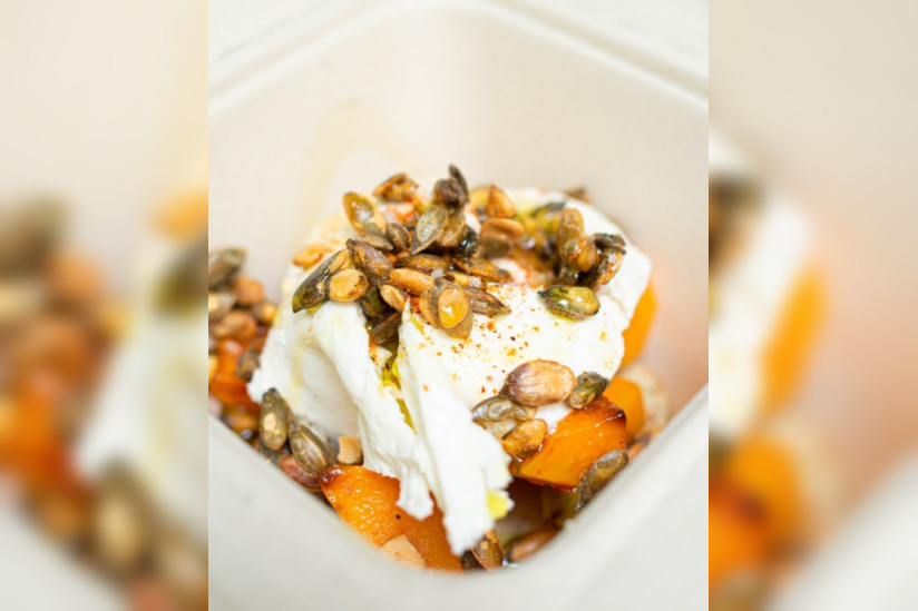 La recette de la burrata, courge et pralin des chefs Romain Meder et Marvic Medina
