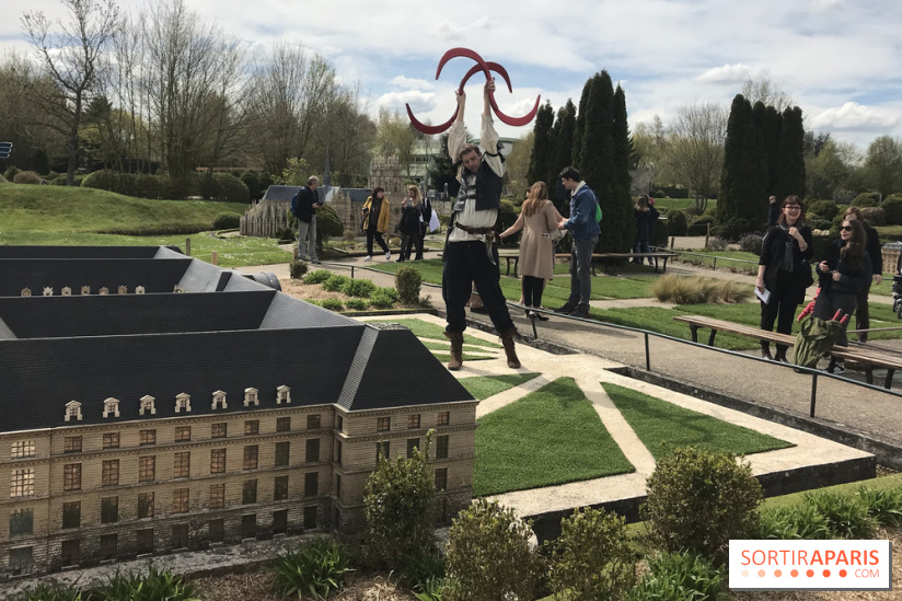 France Miniature, les plus beaux monuments racontés par Stéphane Bern