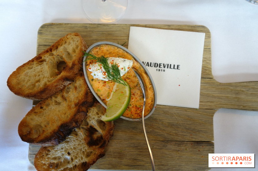 Le Vaudeville à Paris : cuisine traditionnelle et fruits de mer pour la brasserie centenaire