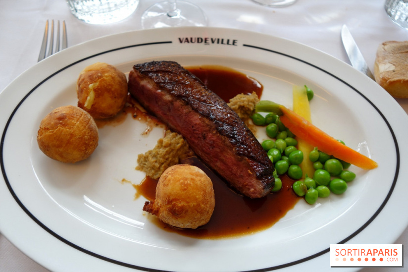 Le Vaudeville à Paris : cuisine traditionnelle et fruits de mer pour la brasserie centenaire