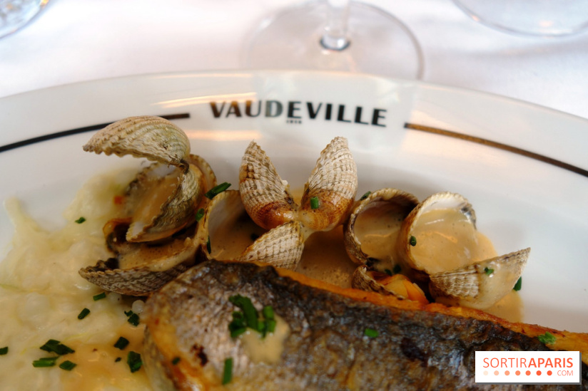 Le Vaudeville à Paris : cuisine traditionnelle et fruits de mer pour la brasserie centenaire