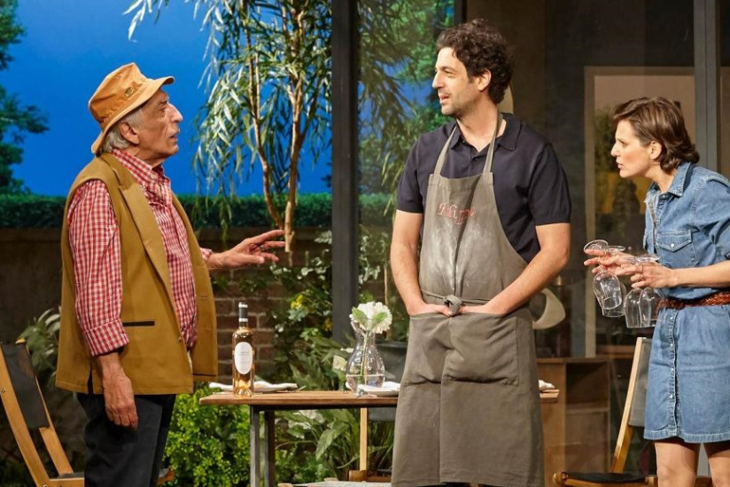 Une Situation Délicate avec Max Boublil et Gérard Darmon au théâtre des Nouveautés, notre critique