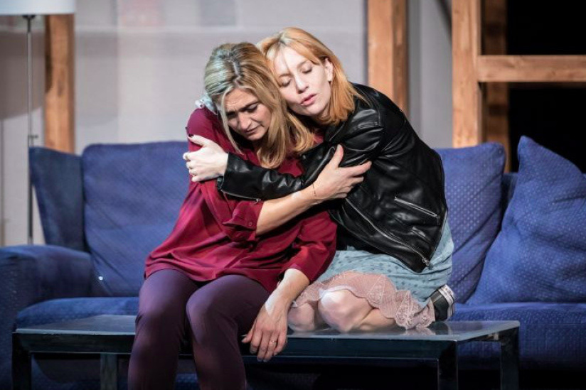 Rabbit Hole au Théâtre des Bouffes Parisiens