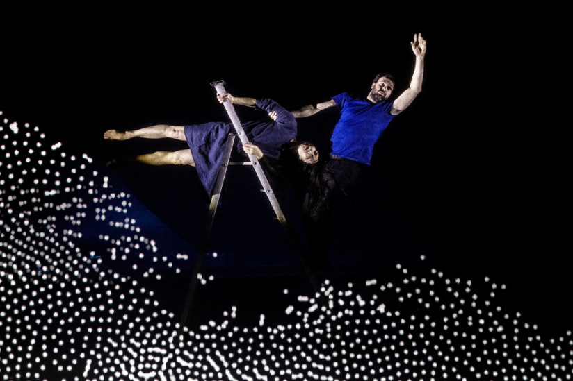 Aqua Alta la création poétique d’Adrien M & Claire B à Chaillot