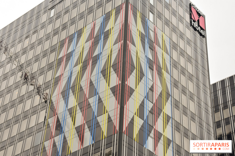 CitizenM inaugure une œuvre d'art sur ses fenêtres à Gare de Lyon