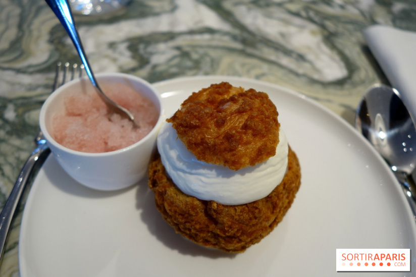 Zebra par Alexandre Giesbert et Julien Ross dans le 16e à Paris