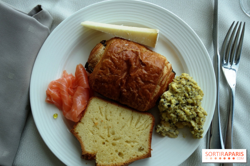 Brunch et croisière offerte sur La Seine avec les Bateaux Mouches