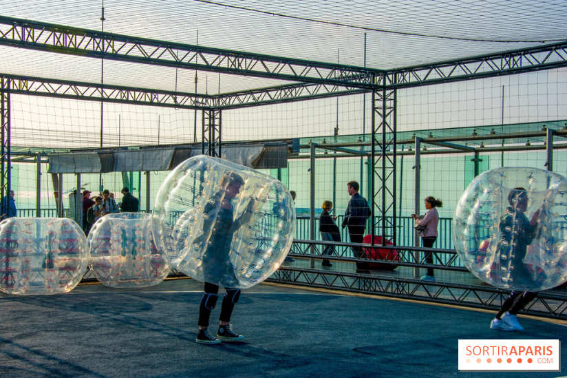 Animation de Bubble Foot sur la Tour Montparnasse