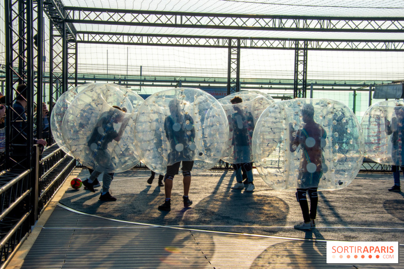 Animation de Bubble Foot sur la Tour Montparnasse