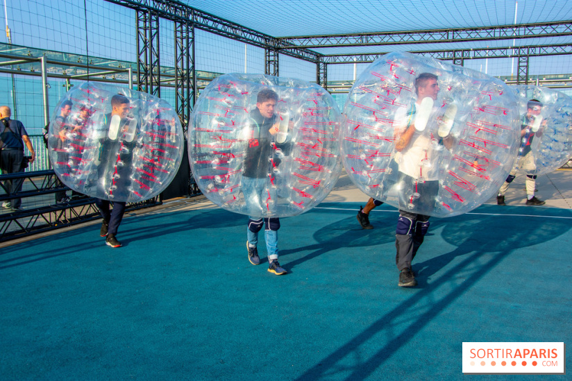 Animation de Bubble Foot sur la Tour Montparnasse