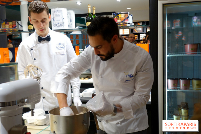 Boutique commune À la Mère de Famille et Stohrer à Paris