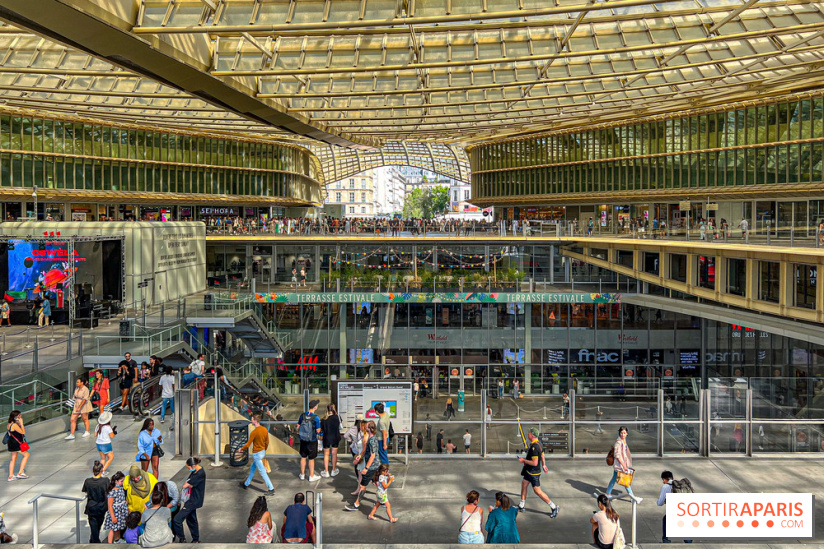 Amel Bent en concert gratuit sous la Canopée du Westfield Forum des Halles, à Paris