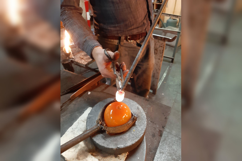 La Verrerie d'art de Soisy-sur-École (91) : admirez les souffleurs de verre à l'œuvre