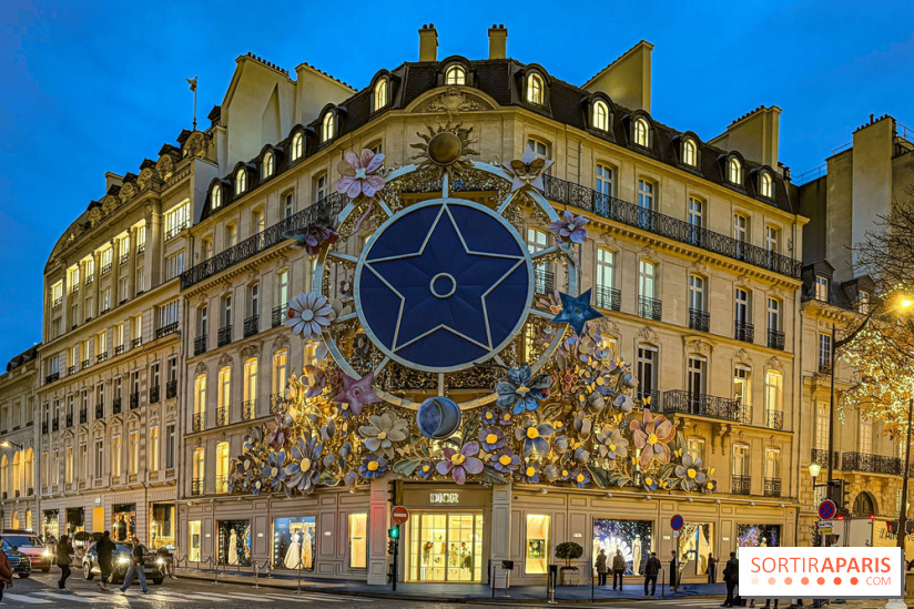 Les illuminations de Noël 2025 de la Maison Dior au 30 Montaigne dès ce week-end à Paris - le thème