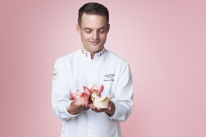 Le café de la Rose Lancôme par Nina Métayer sur les Champs-Elysées