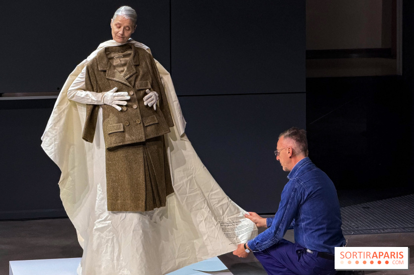 Le Musée Vivant de la Mode d'Olivier Saillard : exposition-performance à la Fondation Cartier - avis