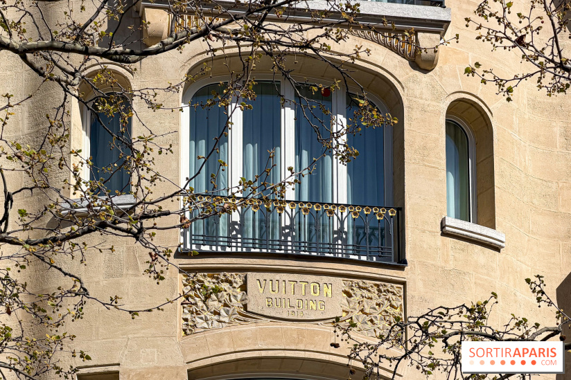Cette célèbre maison de luxe est sur les Champs-Élysées depuis 1914 et sa première façade existe encore