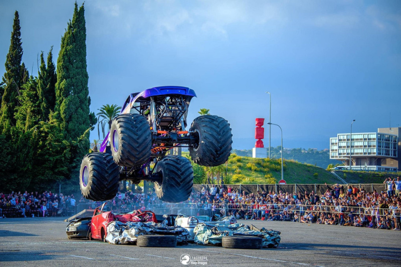 Danglade Show : Hell Drivers Monster Trucks