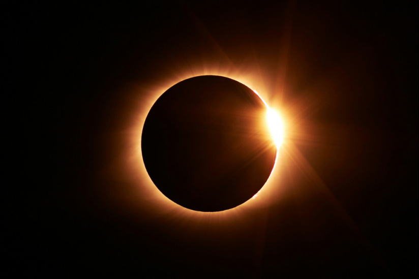 Éclipse du 12 août au Parc André Citroen