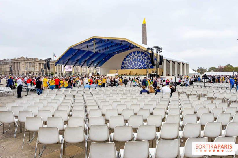En images - Visite du Pape à Paris : la grande messe des Champs-Élysées à la place de la Concorde