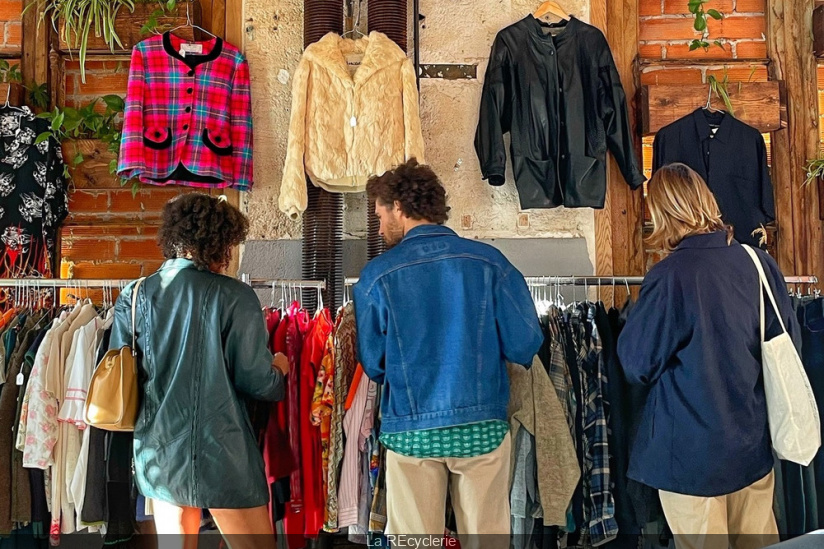 Mini Market: o local para comprar moda vintage dos anos 60 aos
