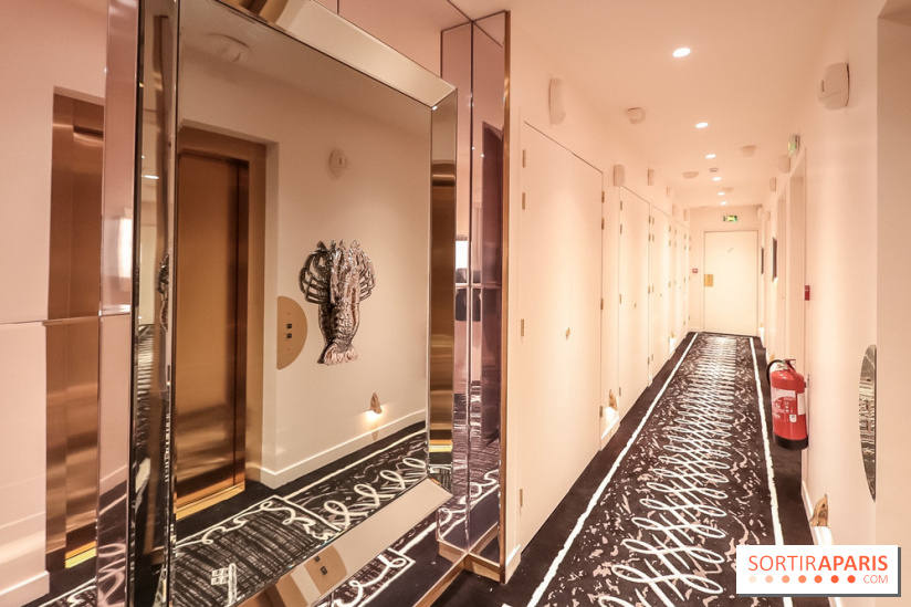 L'Hôtel 9Confidentiel by Starck, couloir