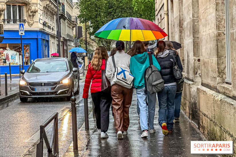 visuel Paris visuel  - pluie - parapluie