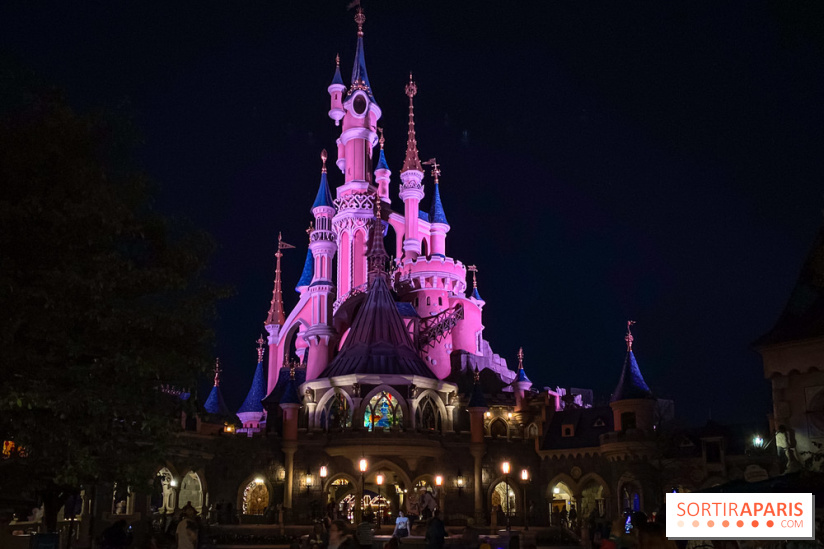 Visuels Disneyland Paris château nuit