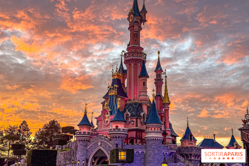 Visuels Disneyland Paris - château coucher de soleil