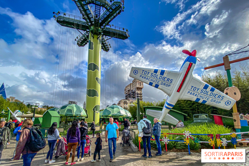 Visuels Disneyland Paris - Toy Soldier Parachute Drop
