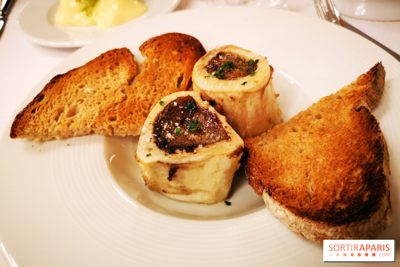 Batifol - Restaurant Paris 10 - Os à moelle, sel de Guérande et pain de campagne grillé