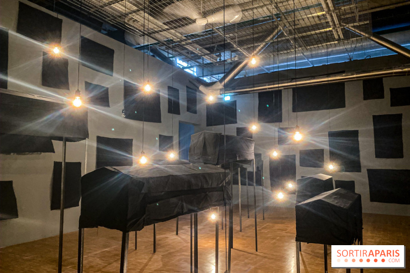 Christian Boltanski, Les Tombeaux et Les Concessions, 1996