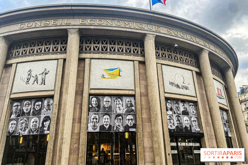 JR installe des portraits sur le Palais d'Iéna