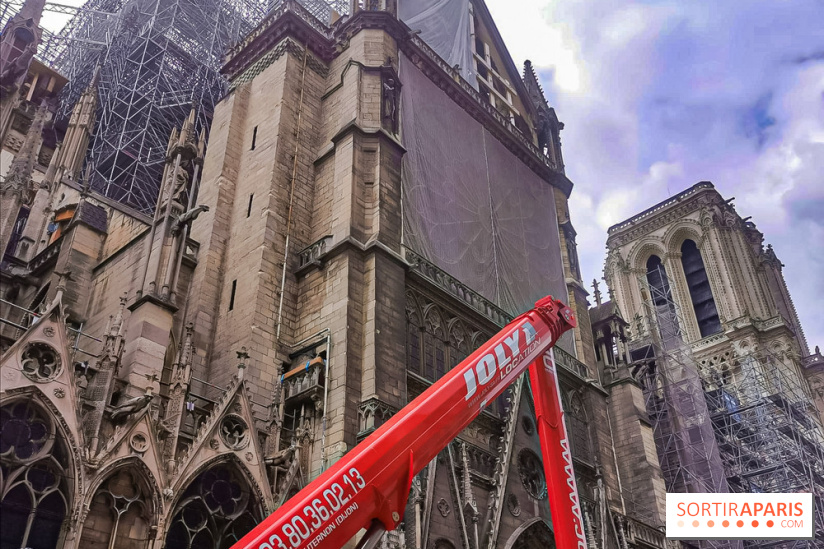 Notre Dame, démontage de l'échafaudage endommagé 