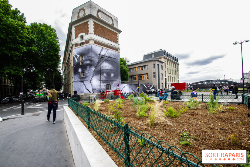Hommage à Adama Traoré : l'artiste JR dévoile un collage géant à Paris, les photos