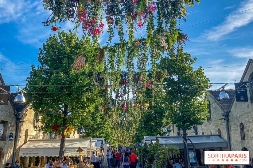 Le ciel de fleurs à Bercy Village