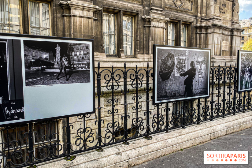 Parisiennes, l'exposition photos de Nikos Aliagas sur les grilles de l'Hôtel de Ville