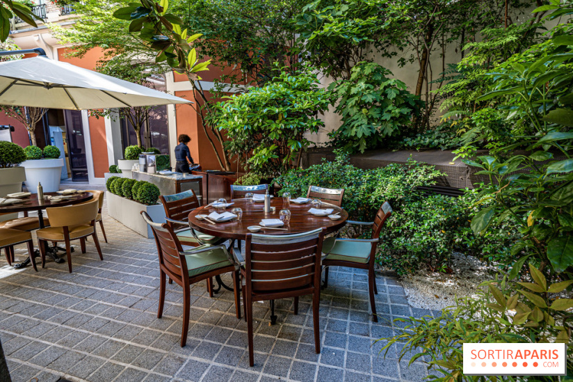 La terrasse du Royal Monceau en mode estivale