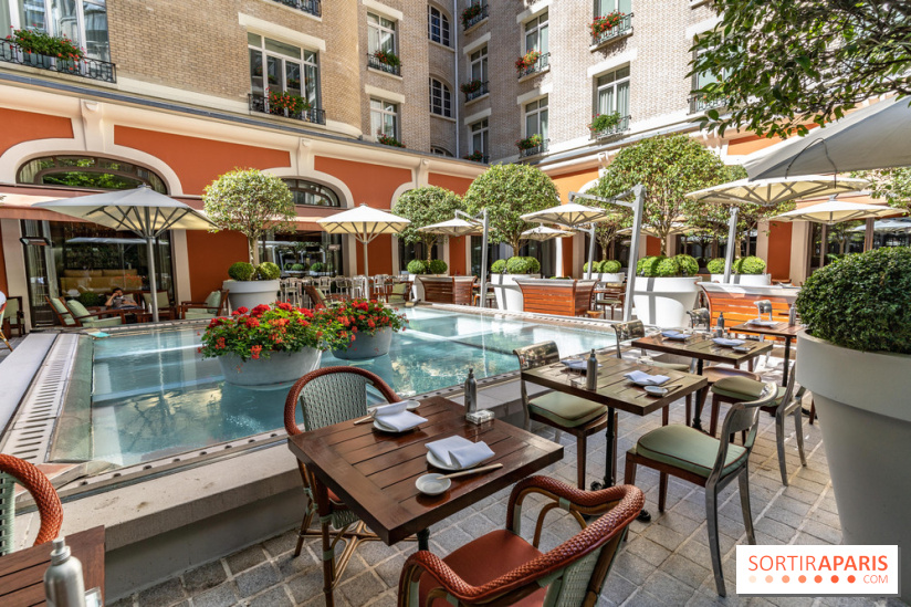 La terrasse du Royal Monceau en mode estivale