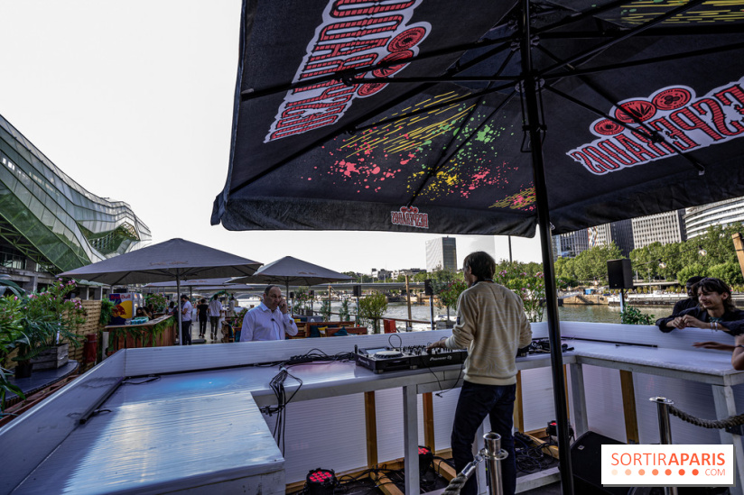 Solarium, la péniche au pied de la Cité de la Mode et du Design