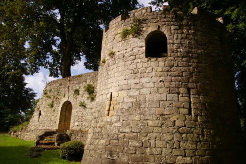 La Médiévale de Luzarches : tournoi de chevaliers et marché médiéval au Château de la Motte (95)