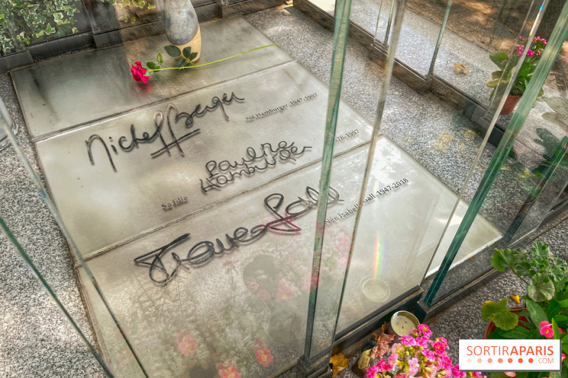 Cette tombe au Cimetière de Montmartre forme un petit arc-en-ciel au soleil, découvrez laquelle