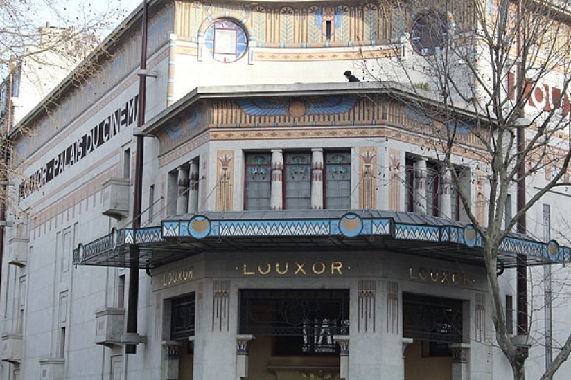 Pourquoi y a-t-il un temple pharaonique en plein milieu du 10e arrondissement ?