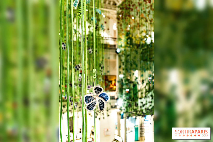 Les fleurs de Thebe Magugu au Bon Marché